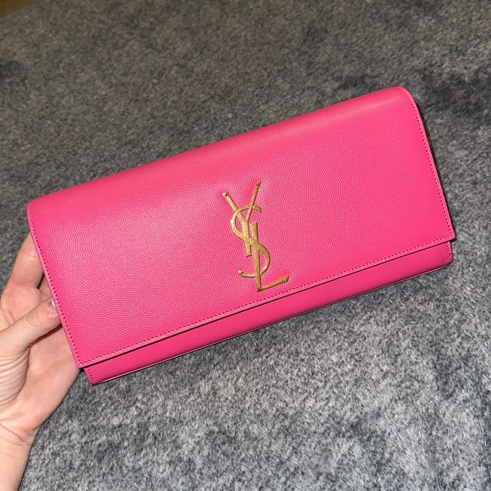 AUTHENTIC YSL KATE CLUTCH IN GRAIN DE POUDRE RETAIL $1290